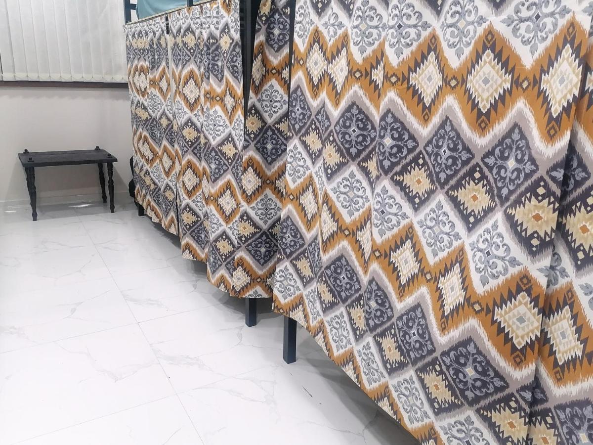 Areva Hostel On Pushkin St. エレバン エクステリア 写真