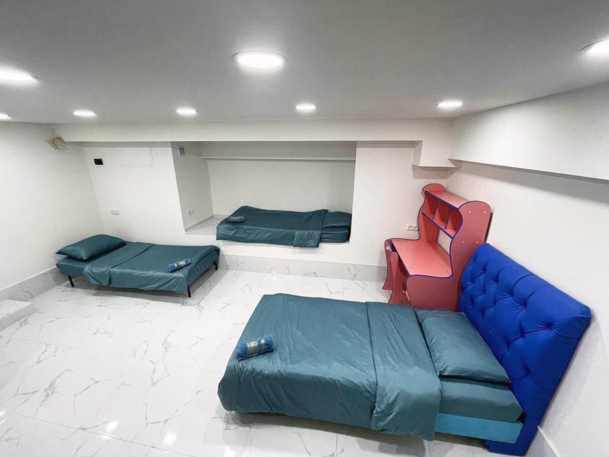 Areva Hostel On Pushkin St. エレバン エクステリア 写真